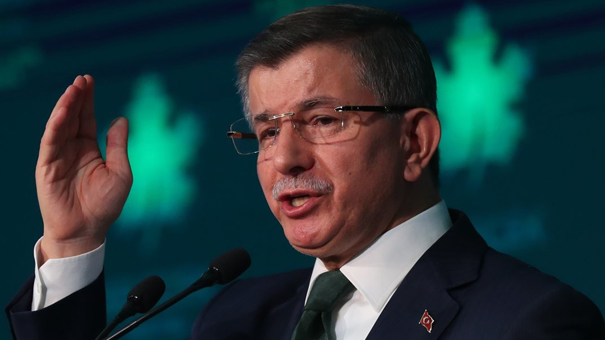 Ahmet Davutoğlu: Türkiye'nin bu masada olmaması kabul edilemez