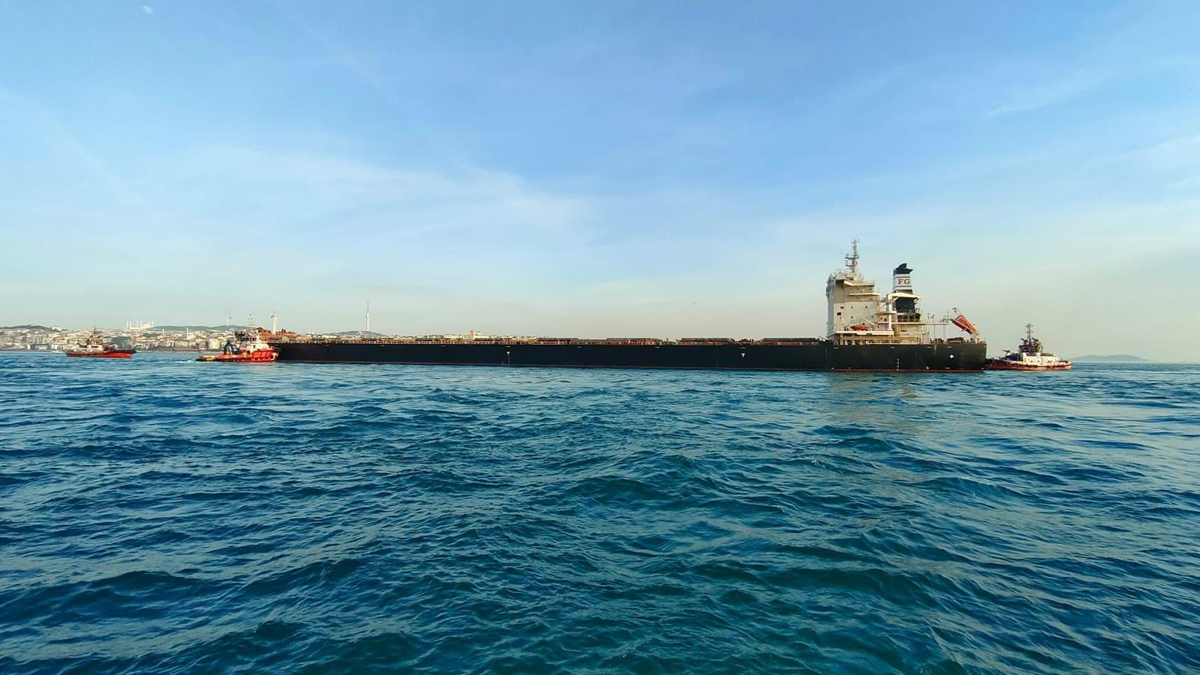 İstanbul Boğazı gemi trafiğine kapatıldı