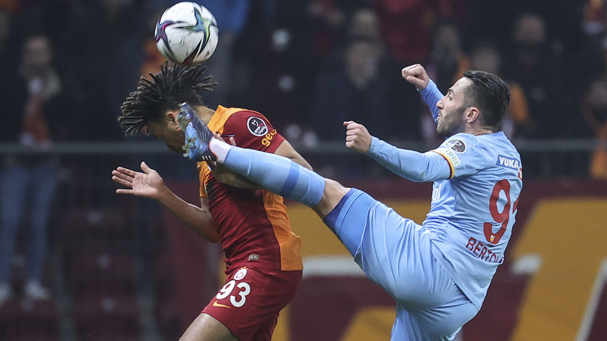 Galatasaray ateşle oynuyor