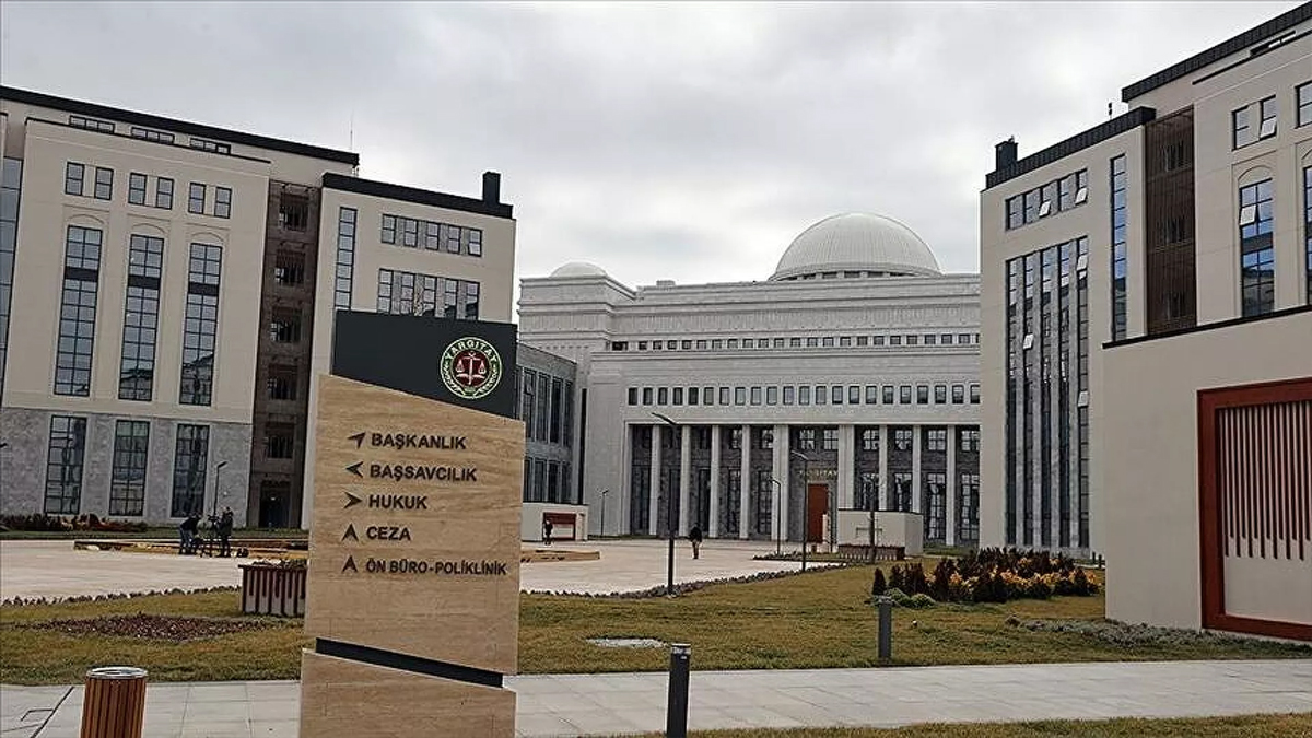 Yargıtay: Otomobille kaza yapan sürücünün motosiklet ehliyetine el konulamaz