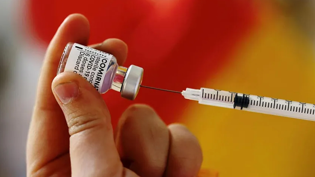 BioNTech CEO'su Uğur Şahin açıkladı: Omicron aşısı gecikecek