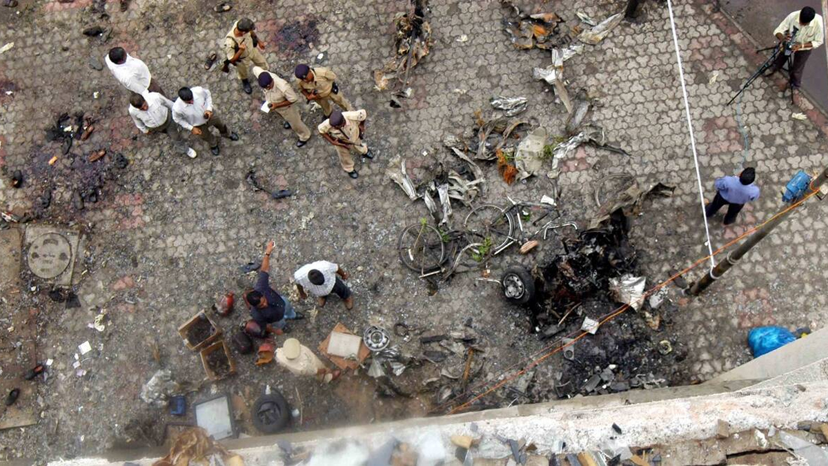 Hindistan'da 2008'deki bombalı saldırılara ilişkin 38 sanığa ölüm cezası verildi