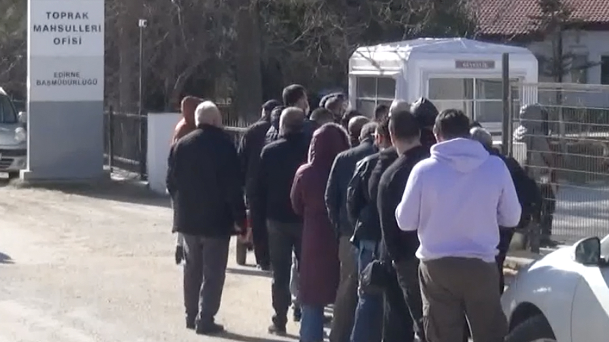 Edirne'de ucuz yağ kuyruğu: 4 tenekede bir kârım var