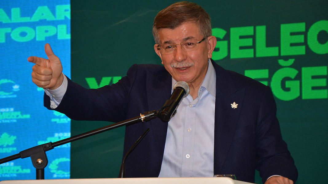 Davutoğlu 'altılı masa'nın verdiği mesajı açıkladı: Kimsenin sizi korkutmasına izin vermeyin