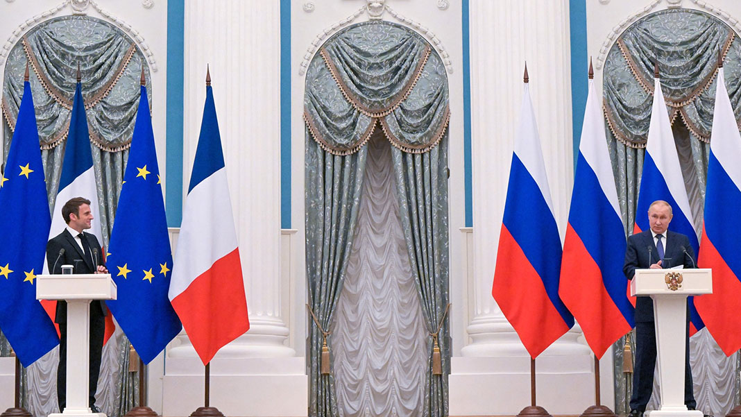 Kremlin: Putin, Macron ile telefonda görüştü