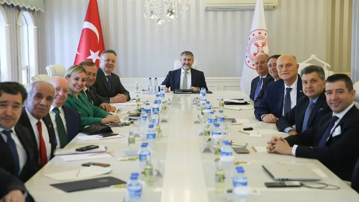 Bakan Nebati, TİM heyetiyle görüştü