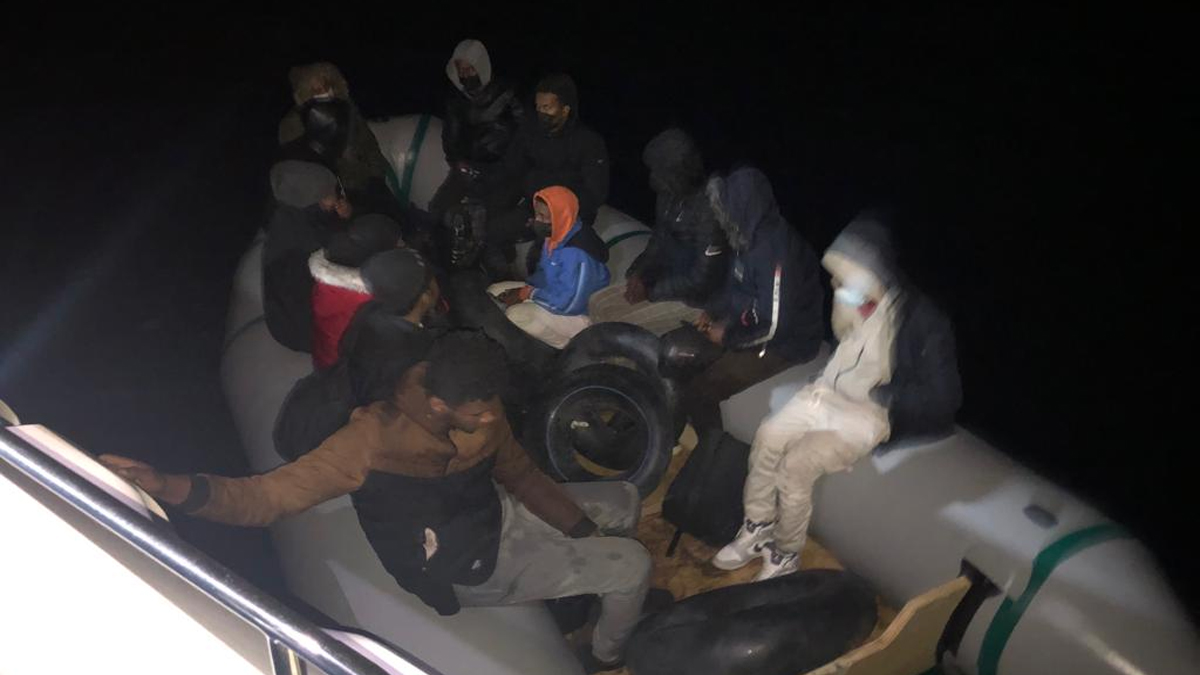 Yunanistan'ın geri ittiği 58 göçmen kurtarıldı