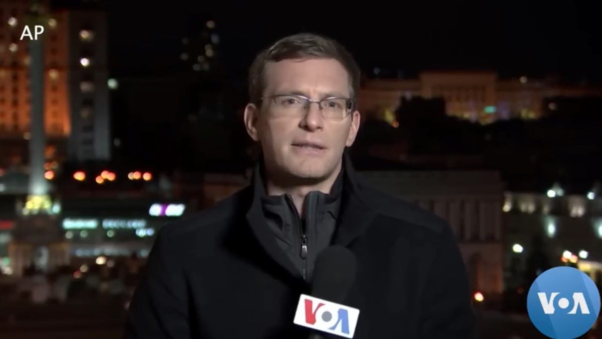 6 farklı dilde Rusya-Ukrayna krizi! Yetenekli gazeteci izleyenleri büyüledi