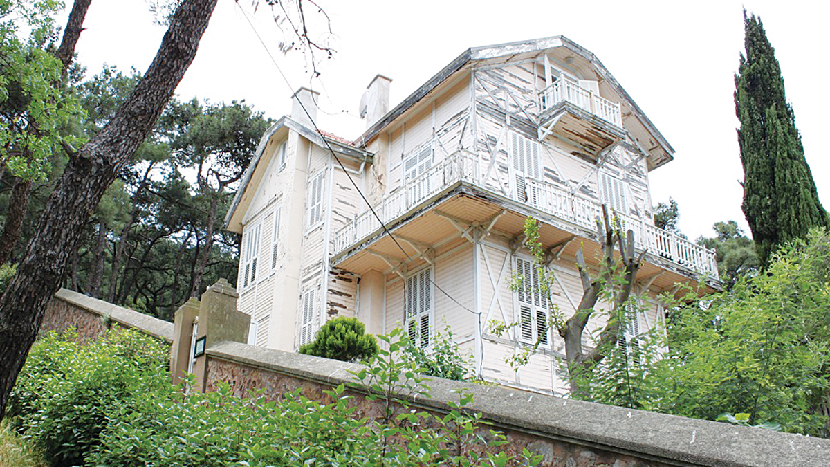 Gürpınar’ın köşkü ‘şıp’ diye müze olmalı