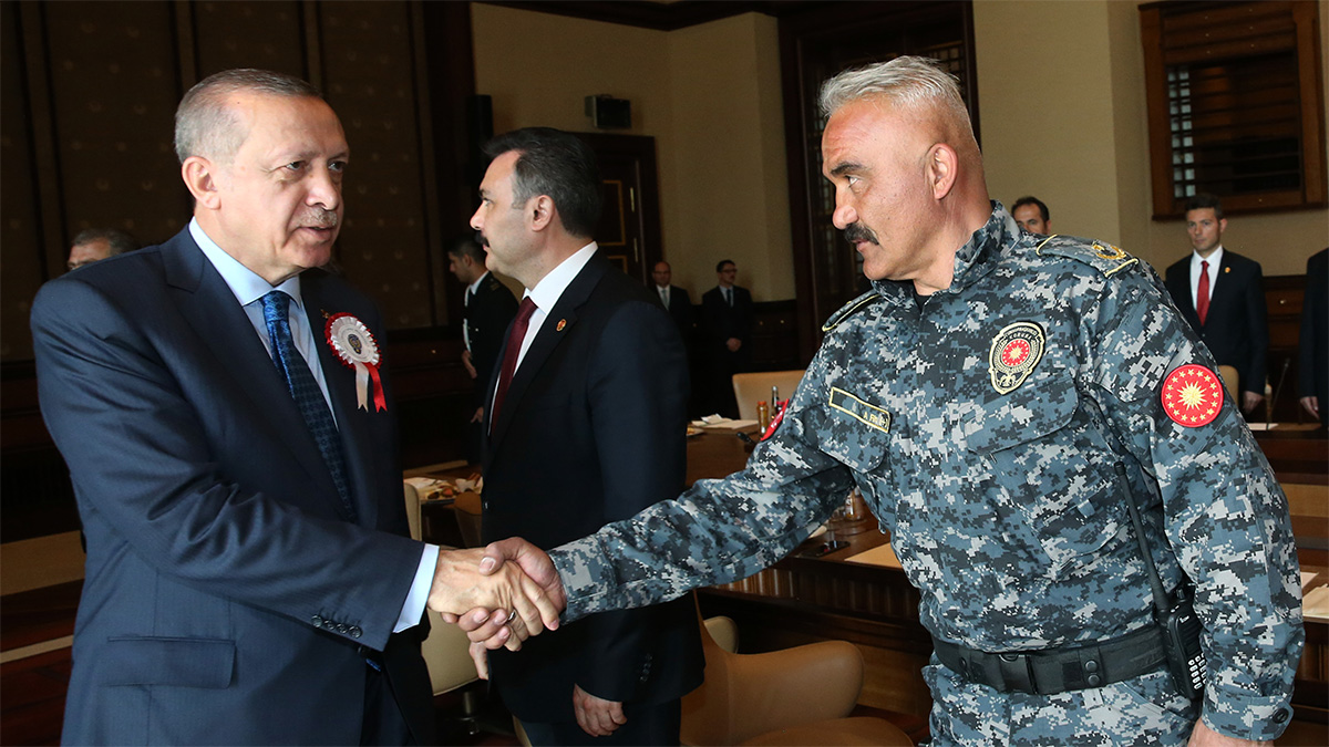 Özel Harekat Şube Müdürü Hayrettin Eren, Senegal'de geçirdiği kalp krizi sonucu hayatını kaybetti