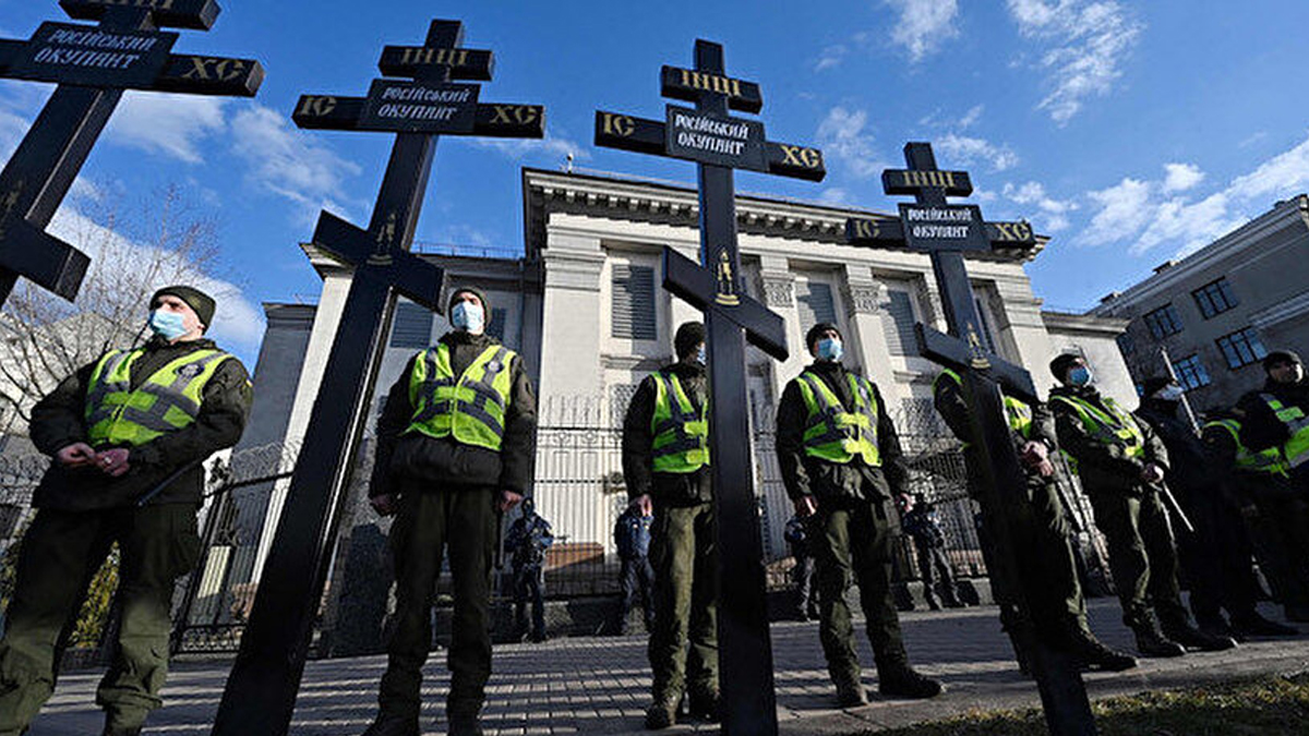 Rusya, Ukrayna'daki diplomatlarını tahliye ediyor