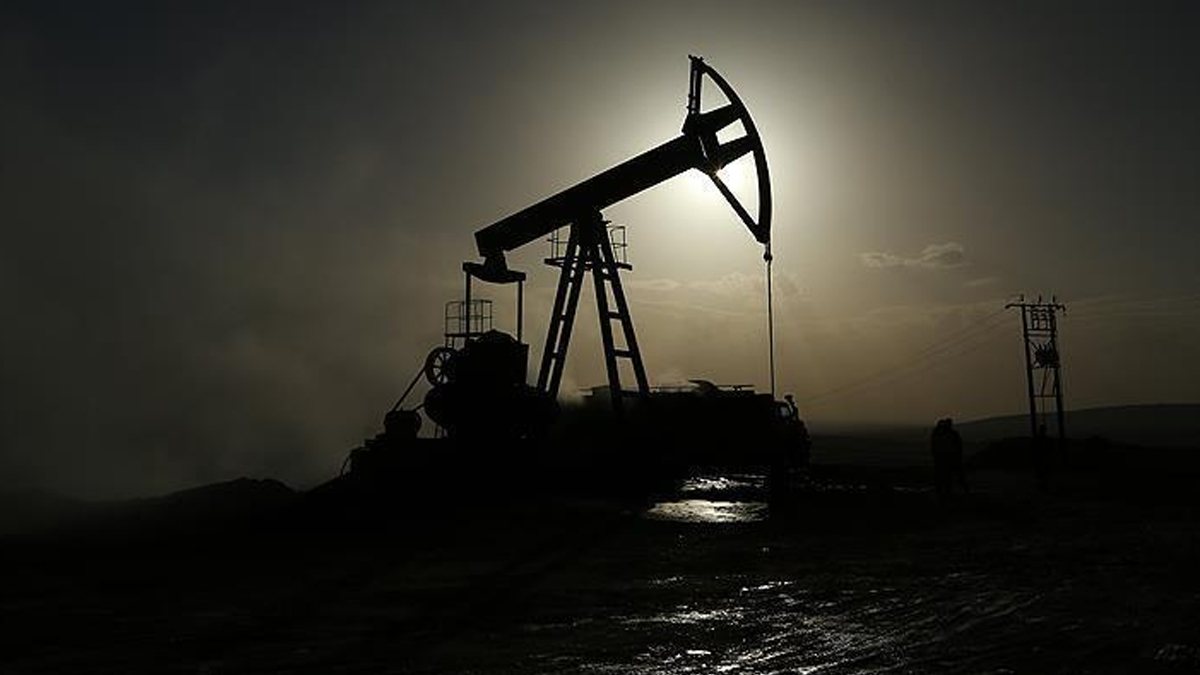 Rusya Ukrayna’ya saldırdı, petrol fiyatları fırladı: Son 6 yılın zirvesinde