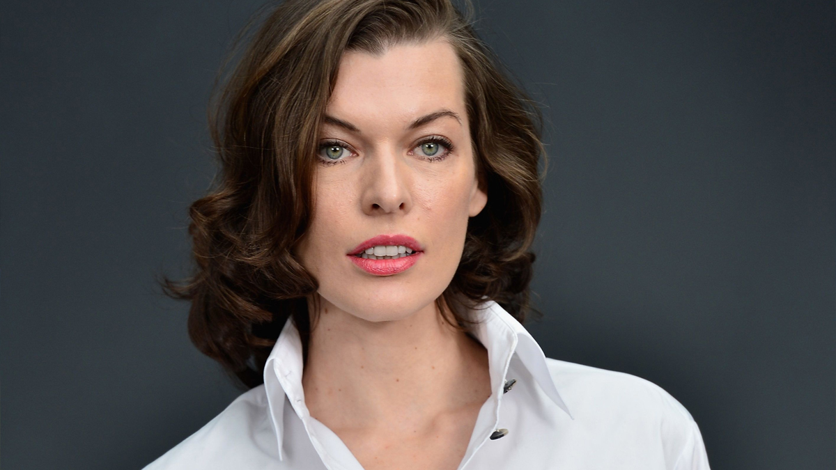 Rus ve Ukrayna asıllı Milla Jovovich: İkiye bölünmüş hissediyorum