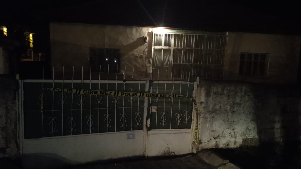 Kırıkkale'de boşanma aşamasındaki eşine ve ailesine bıçakla saldırdı: 5 yaralı