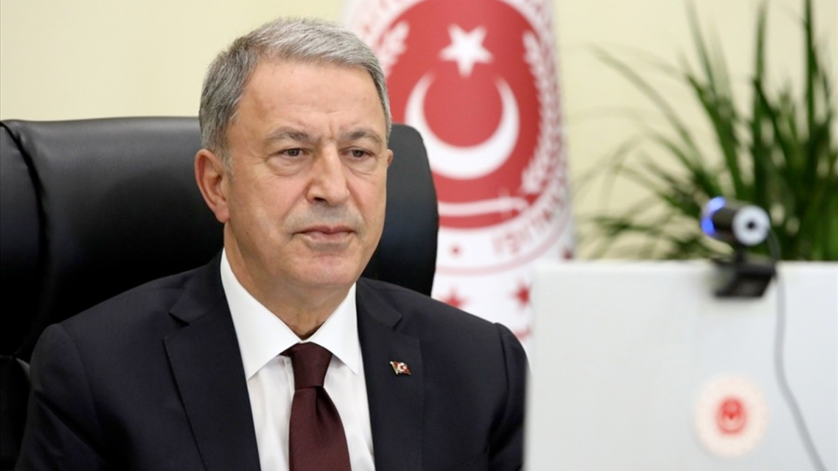 Bakan Akar Ukraynalı mevkidaşıyla görüştü