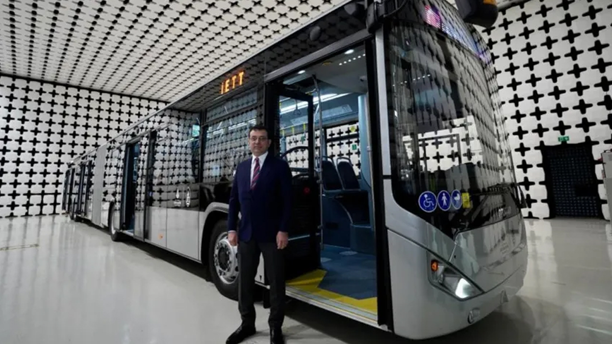 Yeni metrobüsü test eden İmamoğlu: Cumhurbaşkanlığı onayını heyecanla bekliyoruz