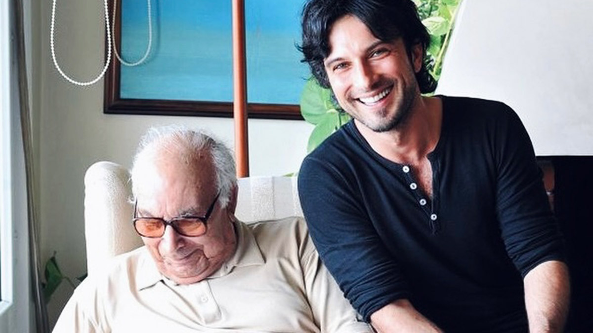 Tarkan'dan Yaşar Kemal paylaşımı