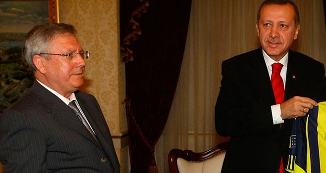 Erdoğan'dan Aziz Yıldırım‘a geçmiş olsun telefonu