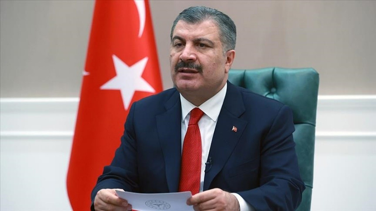 Bakan Koca'dan maske paylaşımı! Gözler Bilim Kurulu'nda