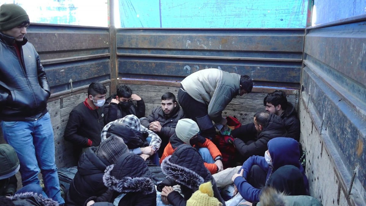 Άφησαν 59 Αφγανούς μετανάστες στο Büyükçekmece της Ελλάδας