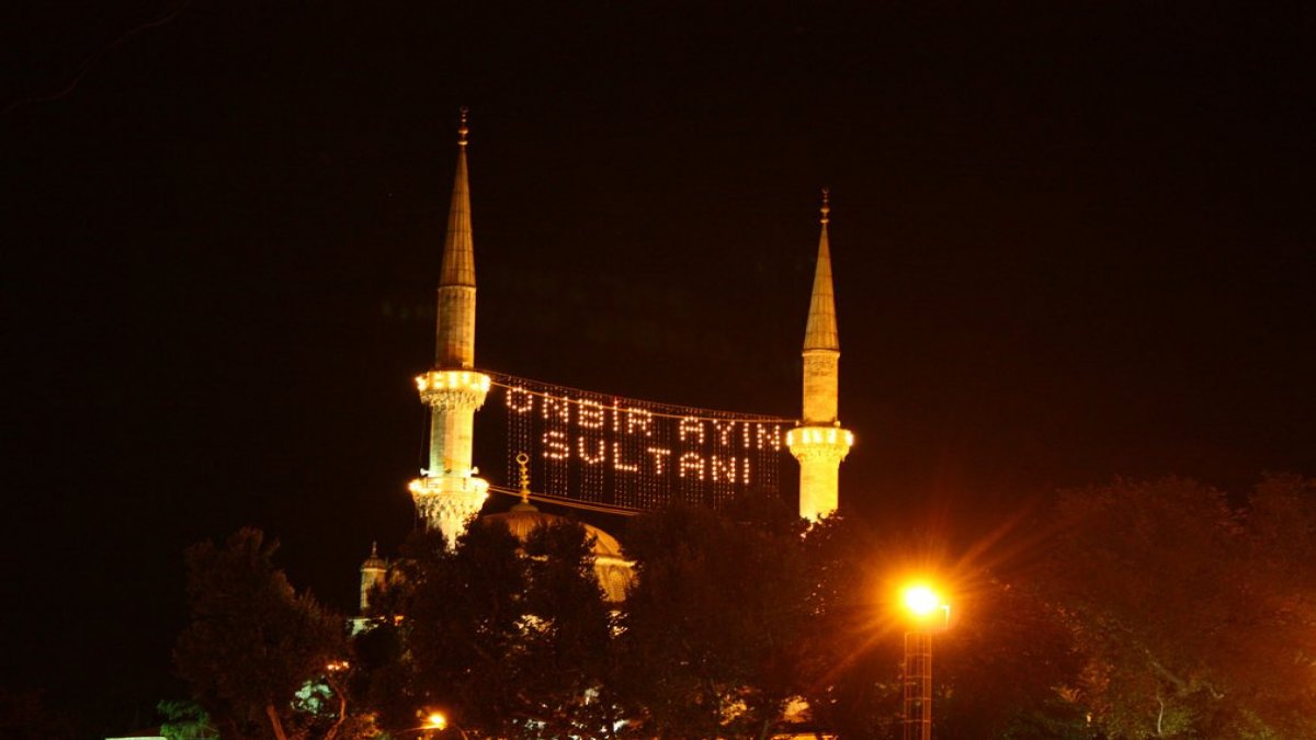 Fitre kimlere verilir? Son gün ne zaman? İşte Diyanet'e göre 2022 fitre miktarı