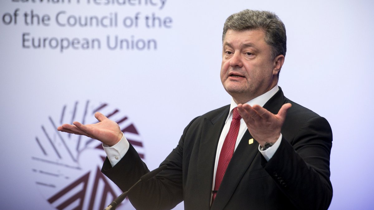 Petro Poroşenko: Rus bankacılığı bankacılık sisteminden çıkmalı