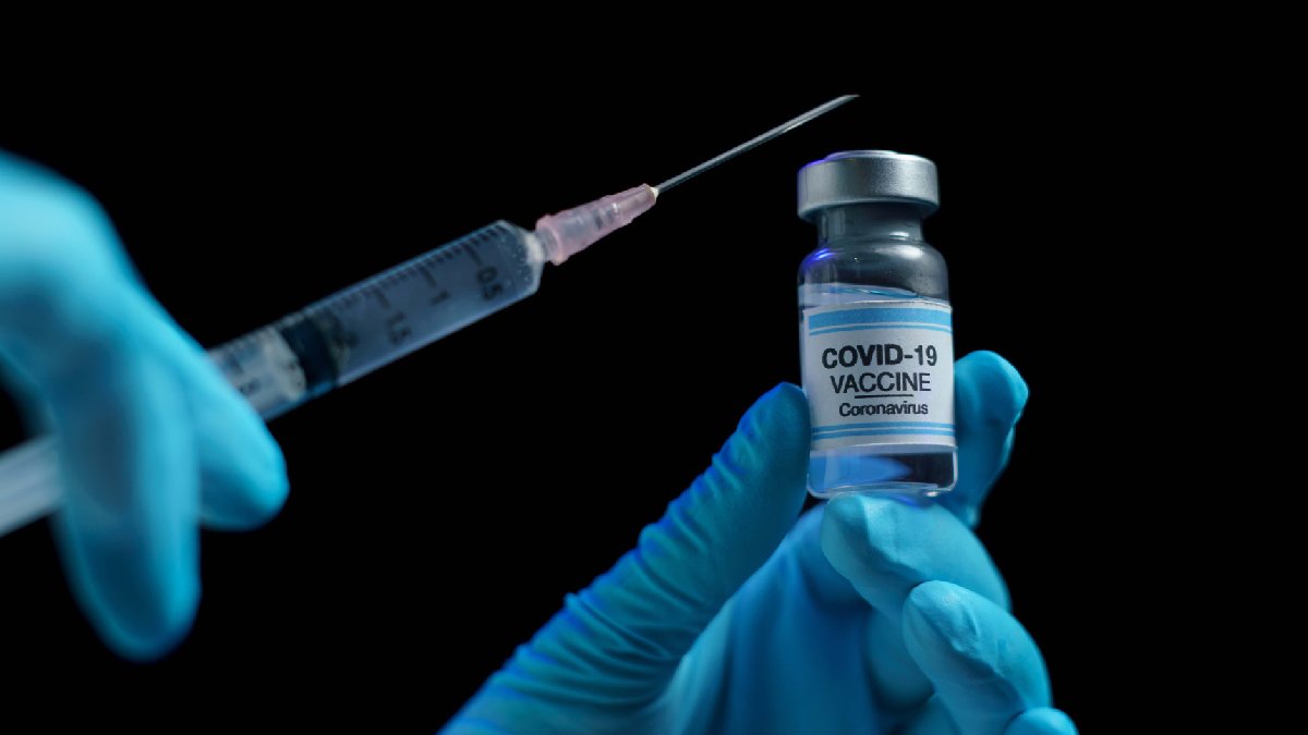 Kovid aşısında dikkat çeken çalışma: İkinci dozdan sonra ateş yüksekse...