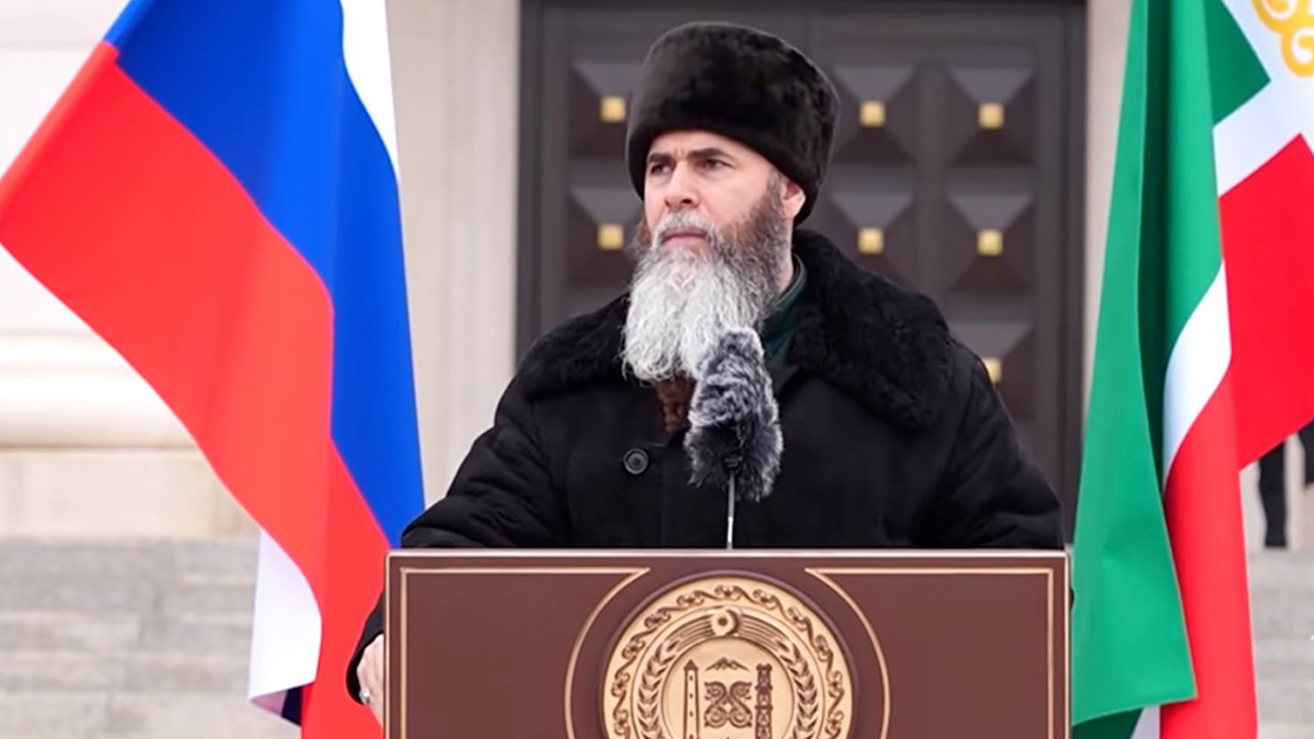 Çeçenistan Müftüsü'nden şaşırtan çıkış: Rusya'nın yanında savaşmak cihattır