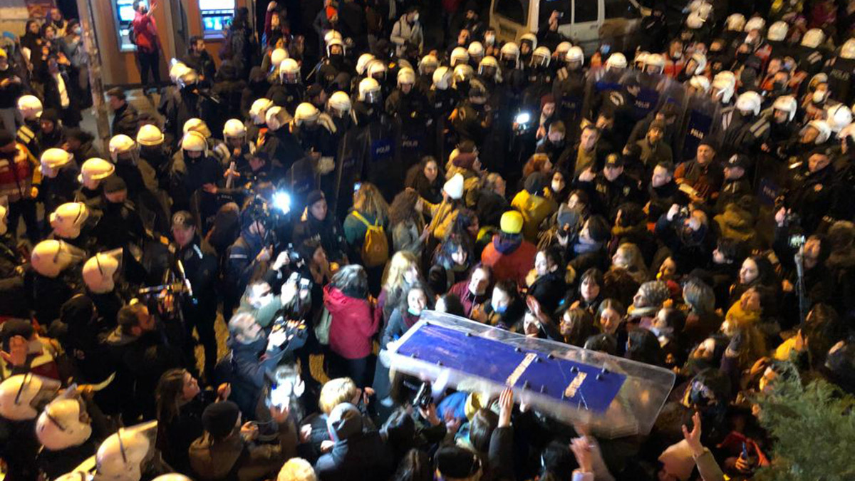 20’nci Feminist Gece Yürüyüşüne biber gazlı müdahale