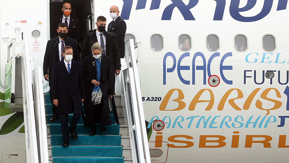 İkili ilişkiler tüm boyutlarıyla gözden geçirilecek: Herzog, Türkiye'ye ulaştı