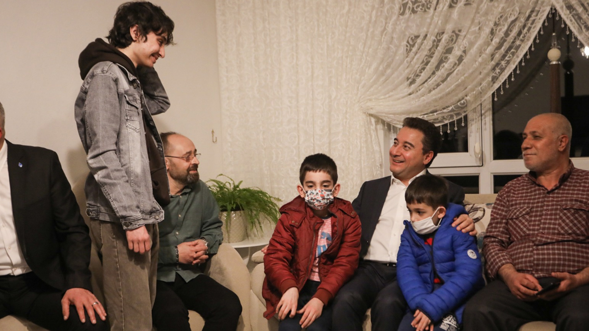 Ali Babacan: Eleştiri olacak ki hükümet yanlışlardan dönsün