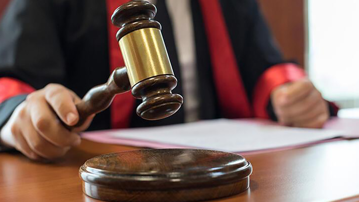 Yargıtay 'yalaka' sözünü hakaret saymadı: Nezaket dışı bir hitap