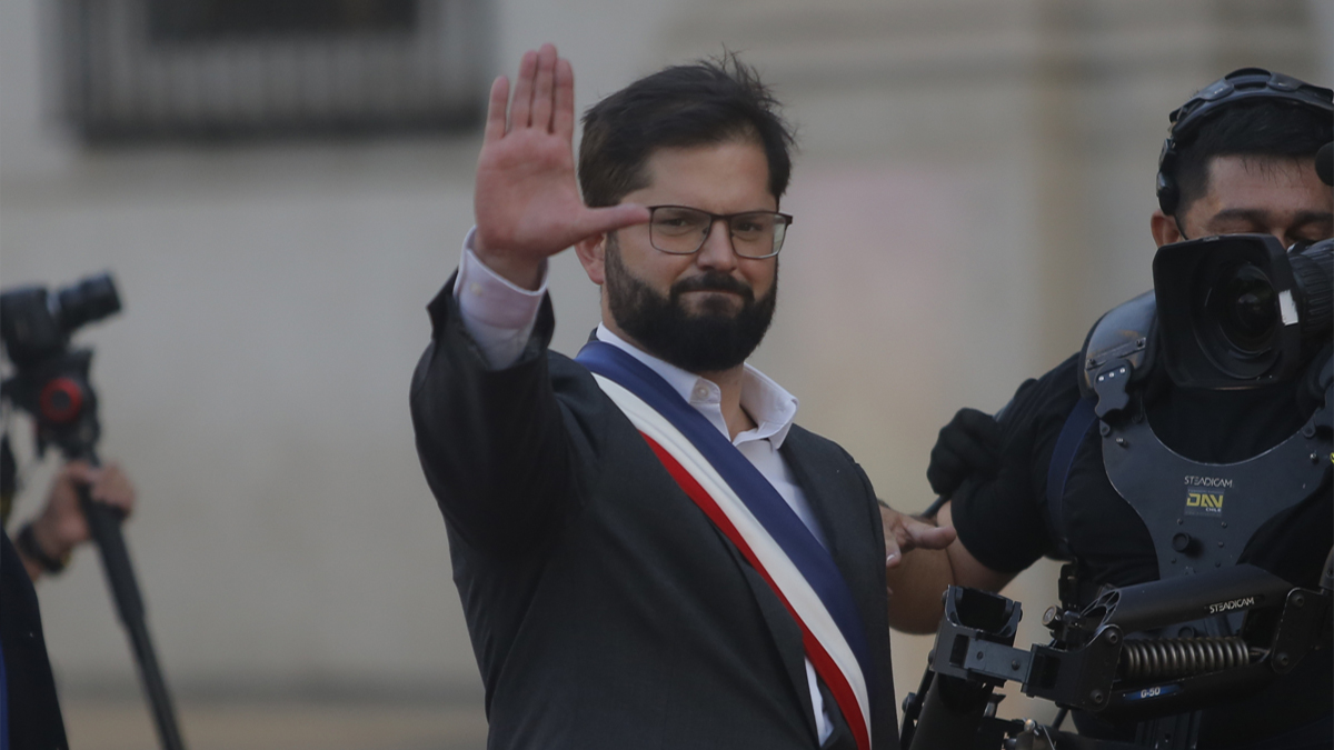 Şili'nin en genç Devlet Başkanı Boric yemin ederek görevine başladı