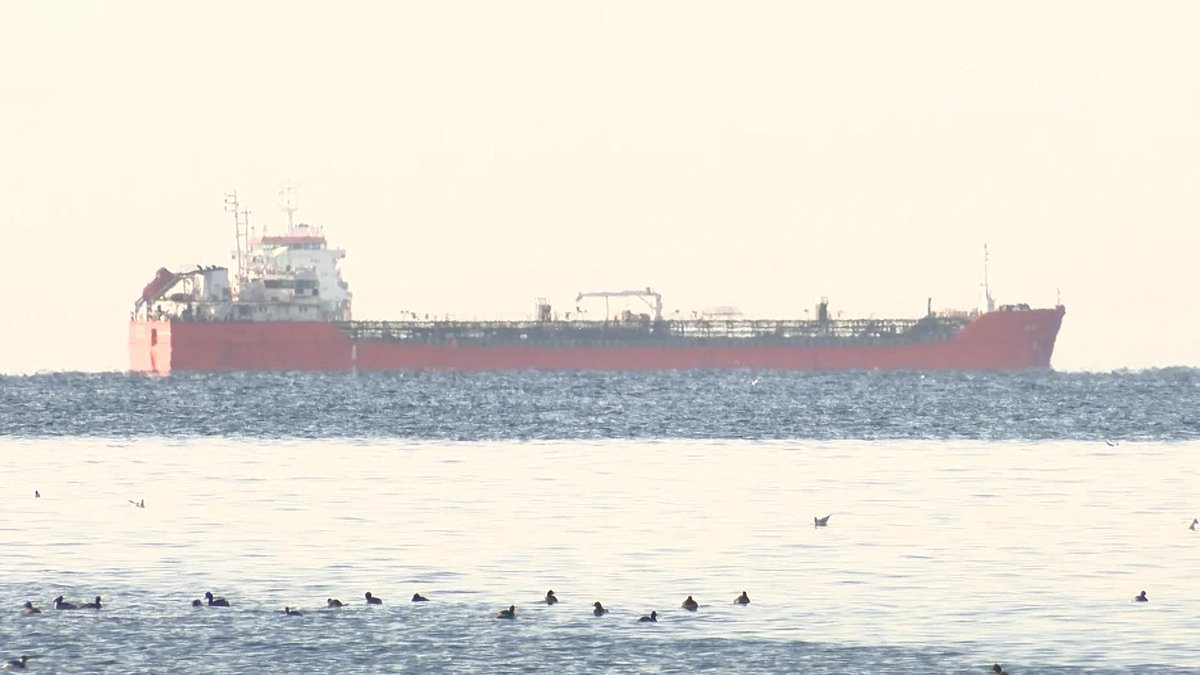 Savaş nedeniyle limanlarda bekliyorlardı... Karadeniz'de bekleyen gemilerle ilgili yeni gelişme