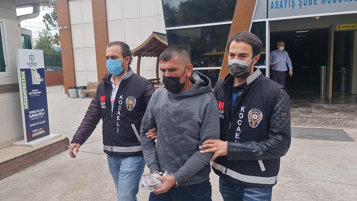 Öldürdüğü kişinin, çocukken cinsel saldırısına uğradığını öne sürdü