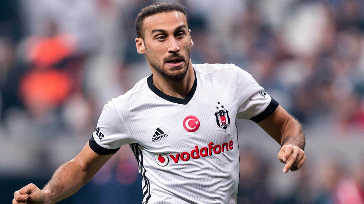 Cenk Tosun derbiyi izlemeye geliyor