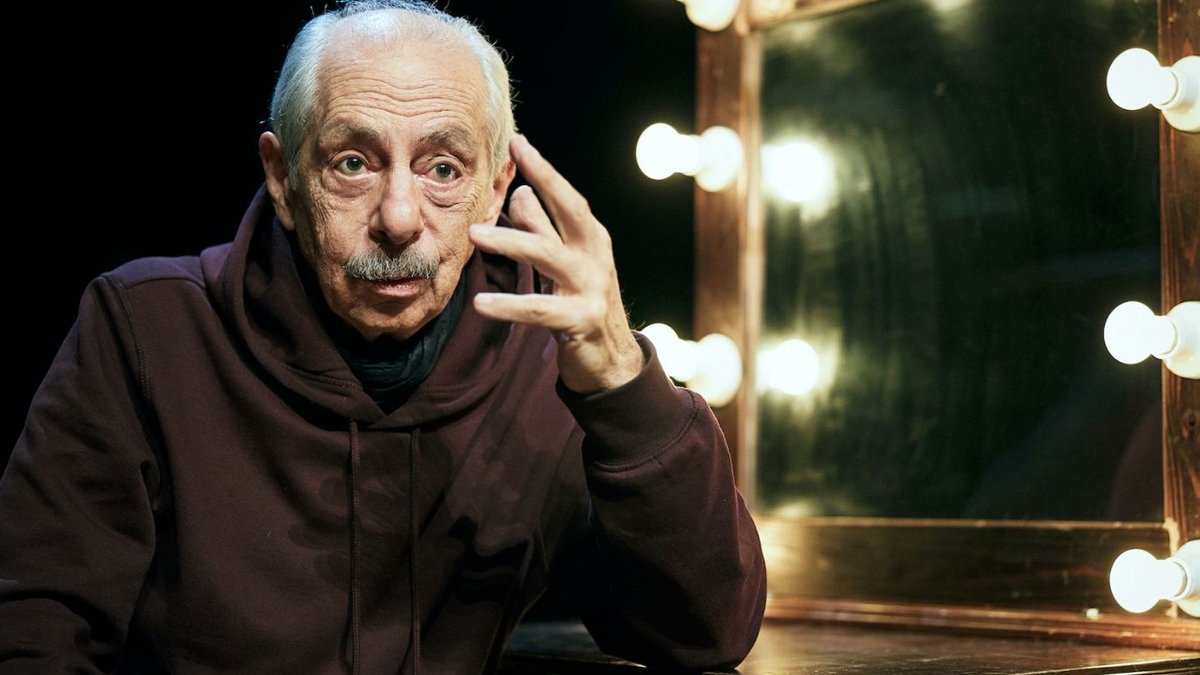 Genco Erkal’dan Tıp Bayramı paylaşımı: Düştüğümüz şu duruma bakın…