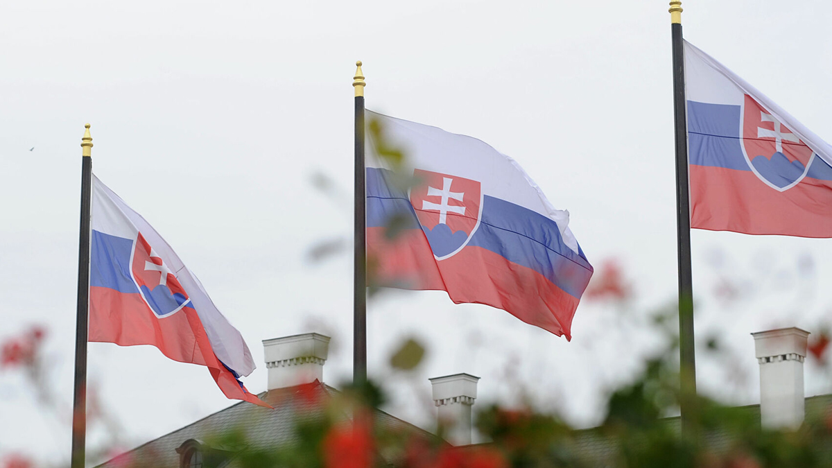 Slovakya, 3 Rus diplomatı sınır dışı etti