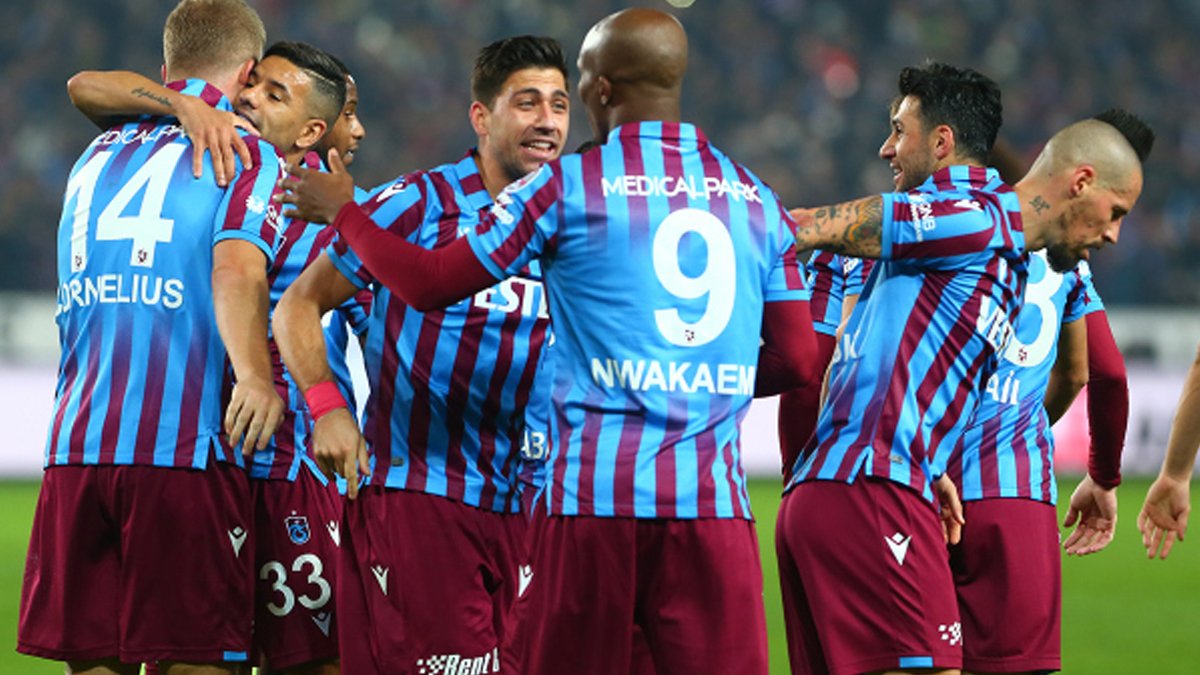 Trabzonspor tarihin en erken şampiyonluğuna ulaşmak istiyor