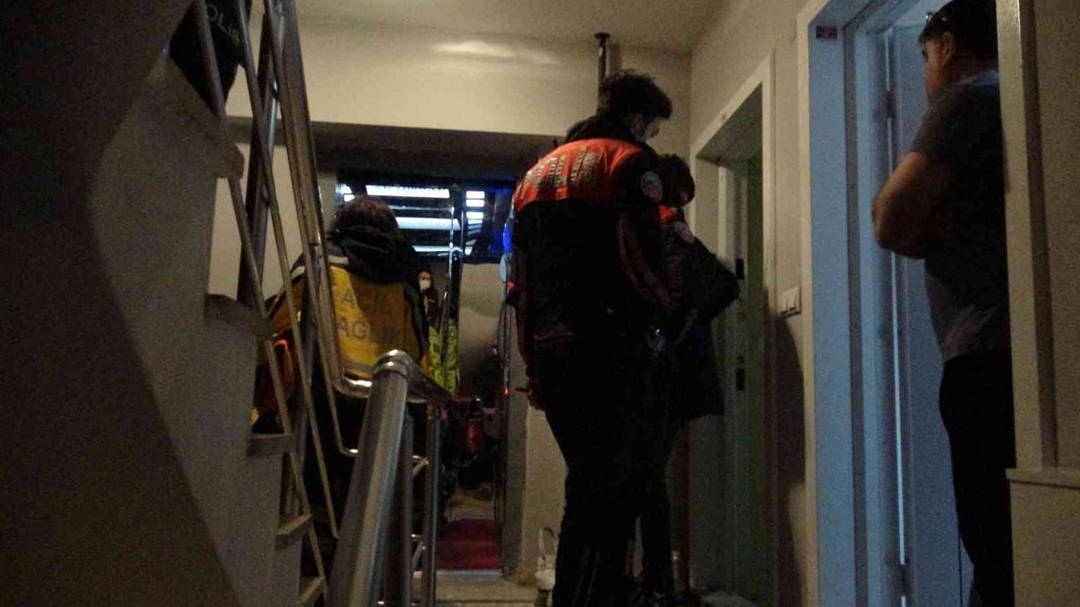 Haber alınamayan yaşlı adam evinde ölü bulundu