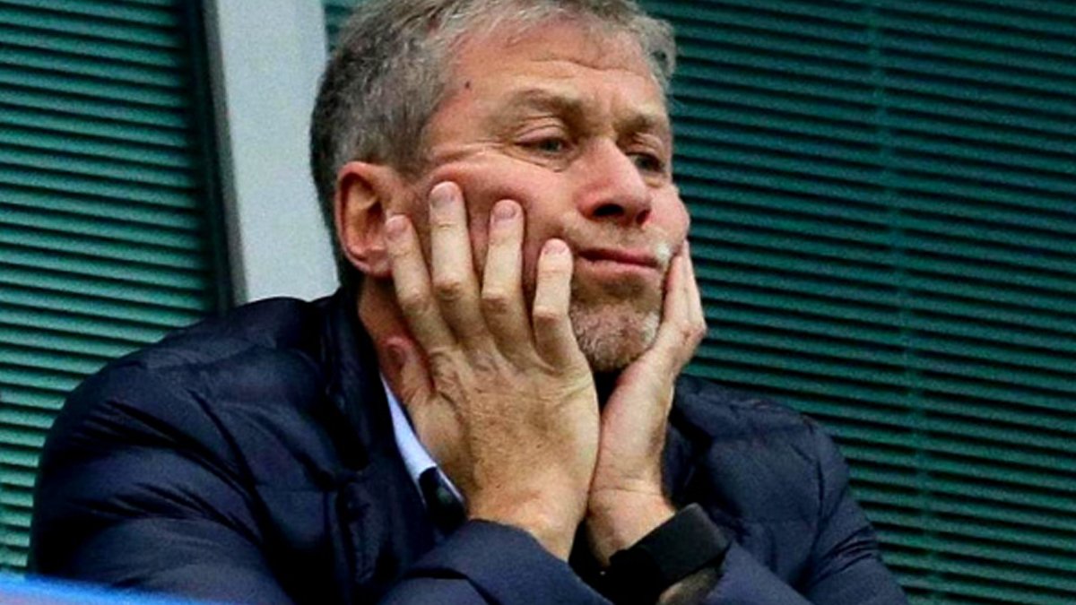 AB, Rus milyarder Roman Abramoviç'i yaptırım listesine ekledi