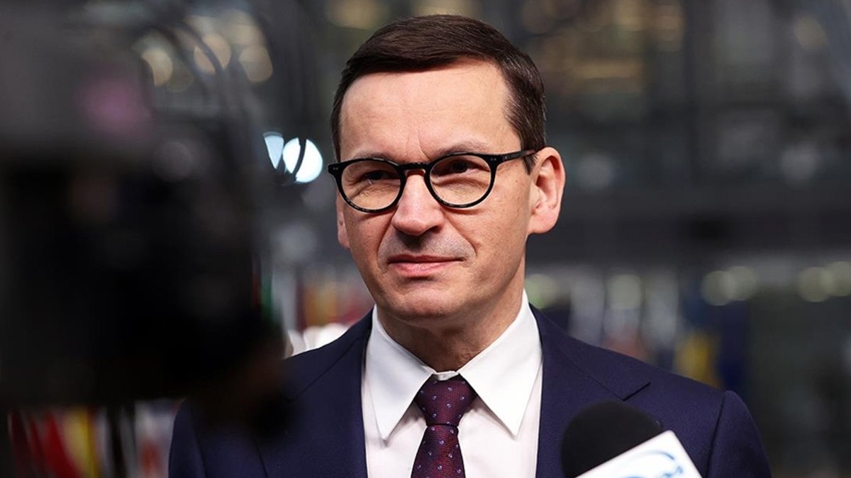 Polonya Başbakanı Morawiecki: AB, Ukrayna'ya aday ülke statüsü vermeli