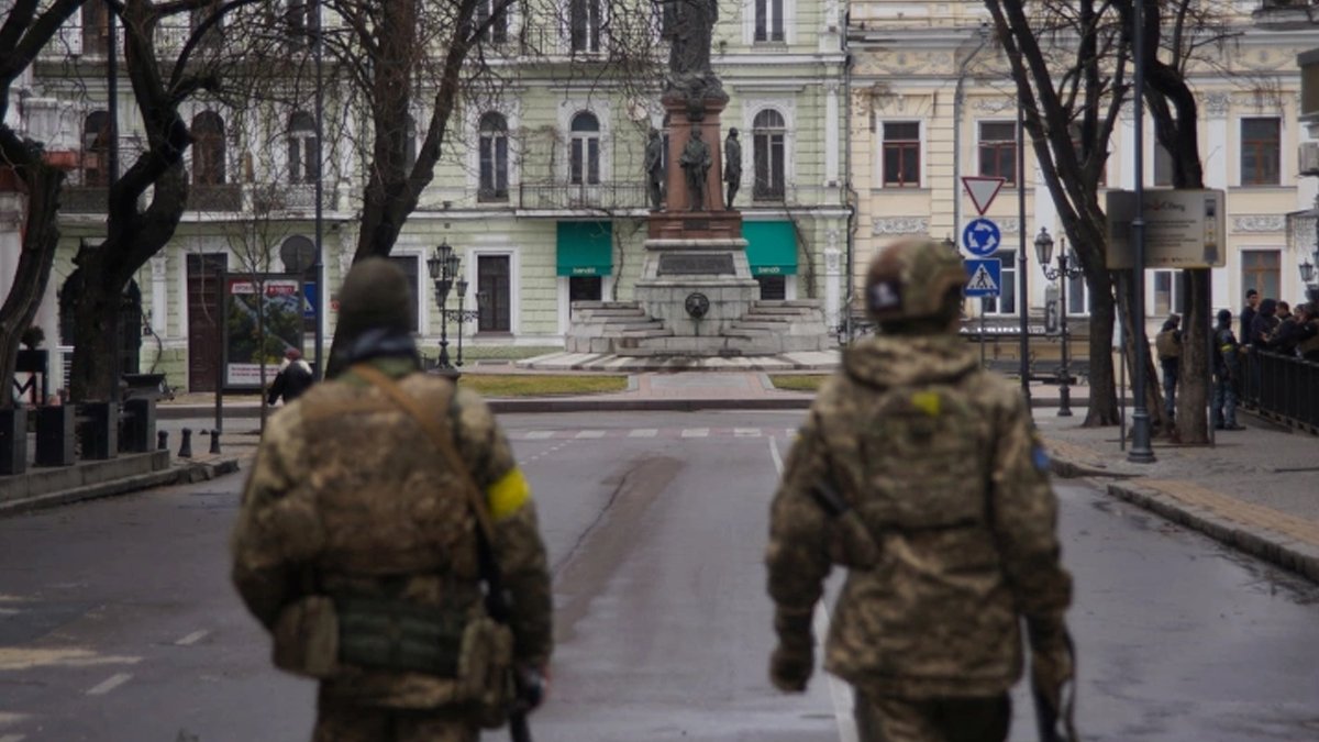 Rusya-Ukrayna savaşında 21'inci gün: Rus savaş gemileri Odessa kıyılarını bombaladı
