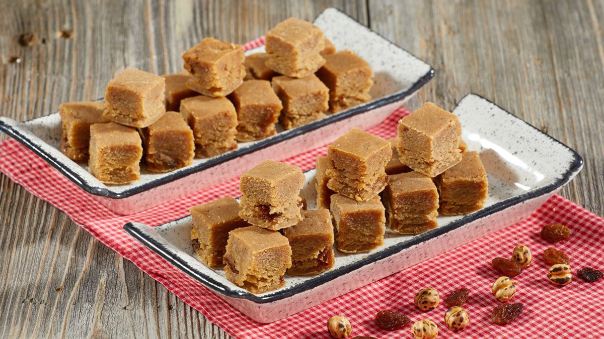 Leblebiden Helva mı Olurmuş Demeyin!  İşte Yunan Medyasını Sallayan Leblebi Helvası Tarifi...