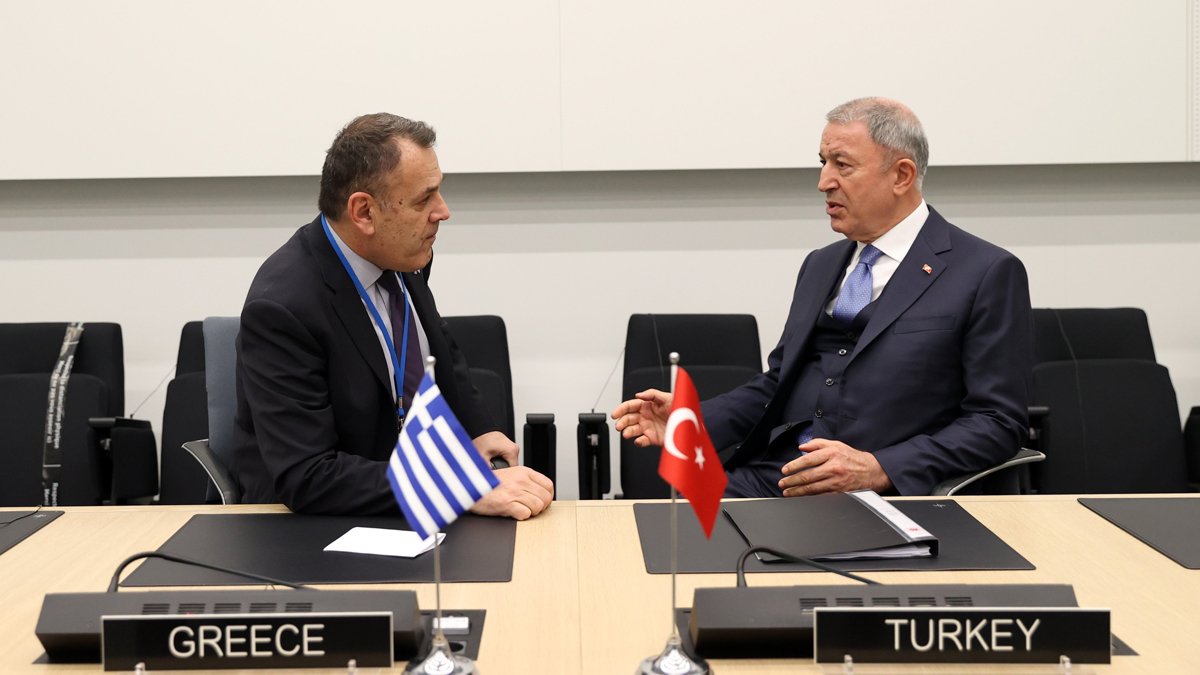 Savunma Bakanı Akar, Yunan mevkidaşı Panagiotopoulos ile görüştü