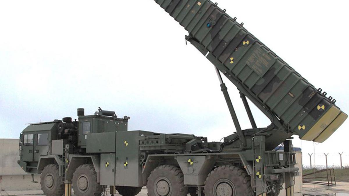 İngiltere, Polonya'ya füze ve asker gönderiyor