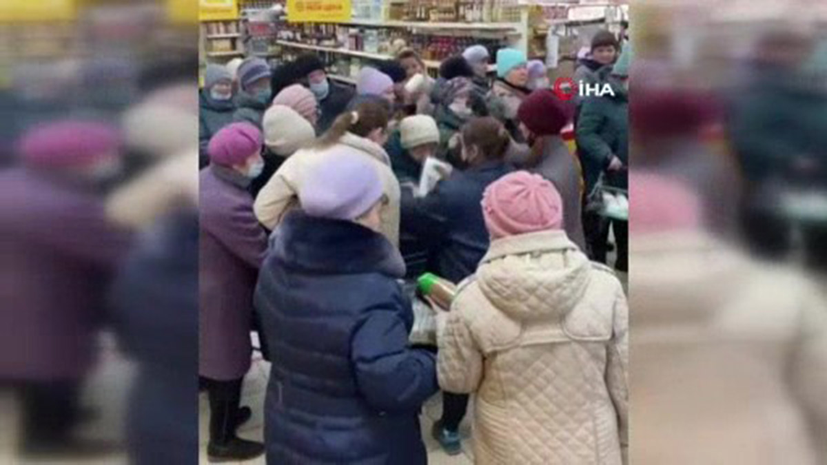 Rusya’da şeker izdihamı