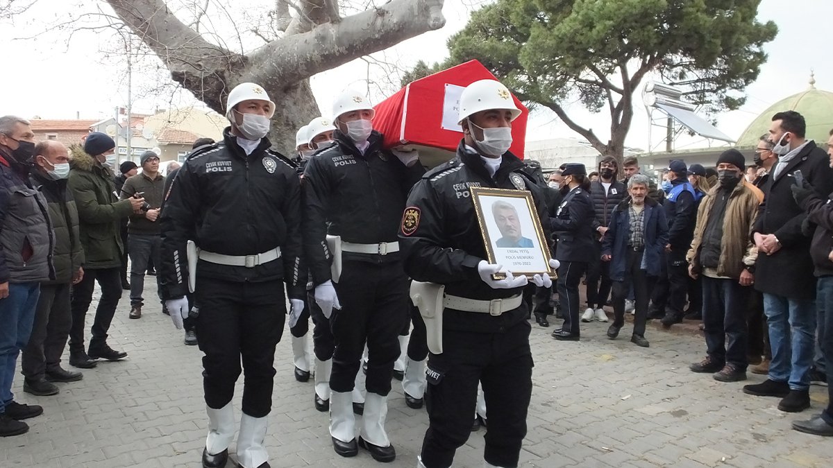 Balıkesir'de görev başında kalp krizi geçiren polis memuru yaşamını yitirdi