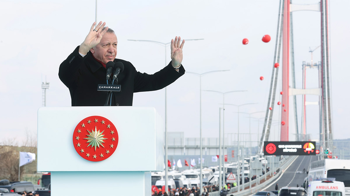 Erdoğan 'Çanakkale Köprüsü'nün geçiş ücretini 200 lira yaptık pahalı mı' diye sordu