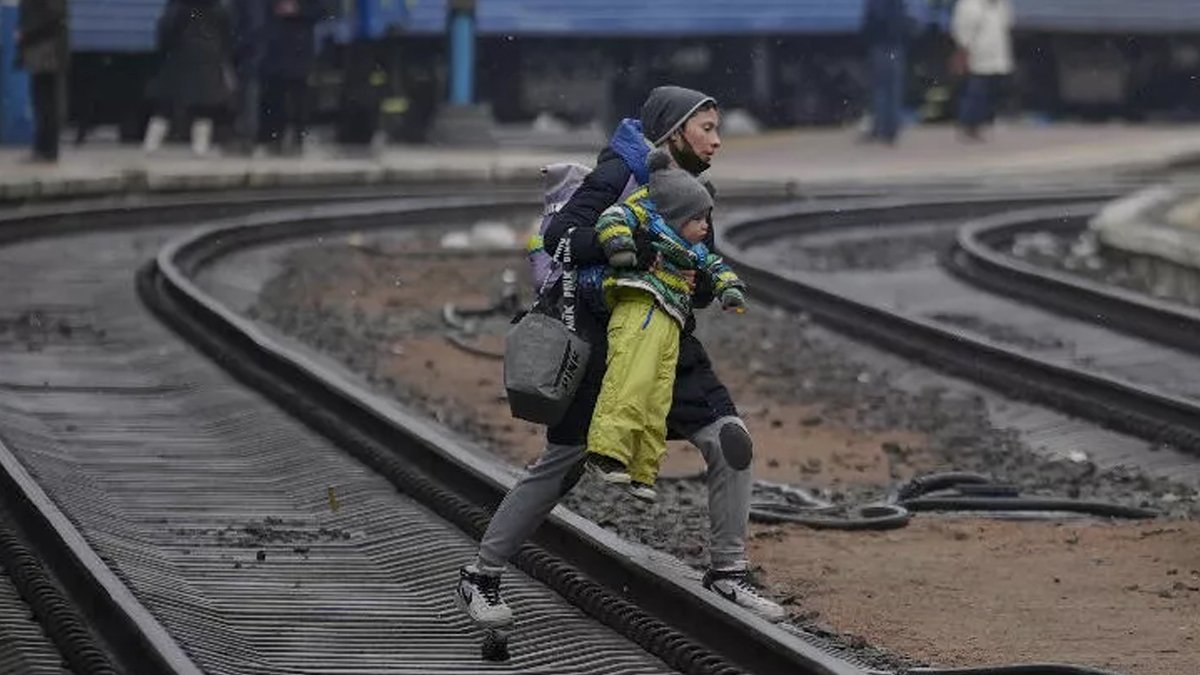 Ukrayna, Belarus ile arasındaki demiryolu ulaşımını kaldırdı